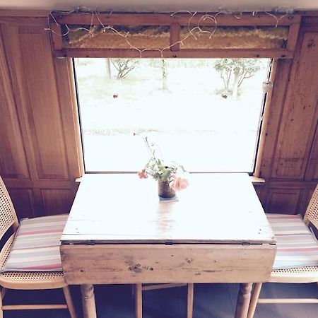 Luxurious 1930S Showman'S Wagon Heathfield Eksteriør billede