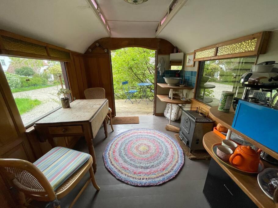 Luxurious 1930S Showman'S Wagon Heathfield Eksteriør billede